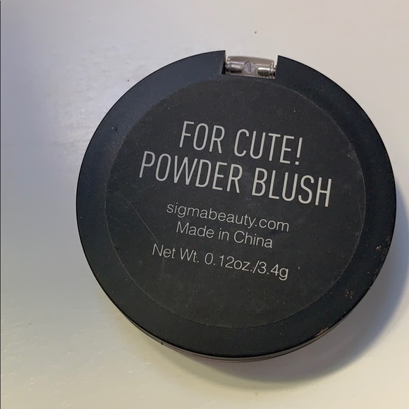 Sigma Powder Blush - Picture 2 of 4